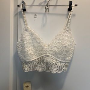 NEVER WORN W/ TAG Free People lace bralette - size small